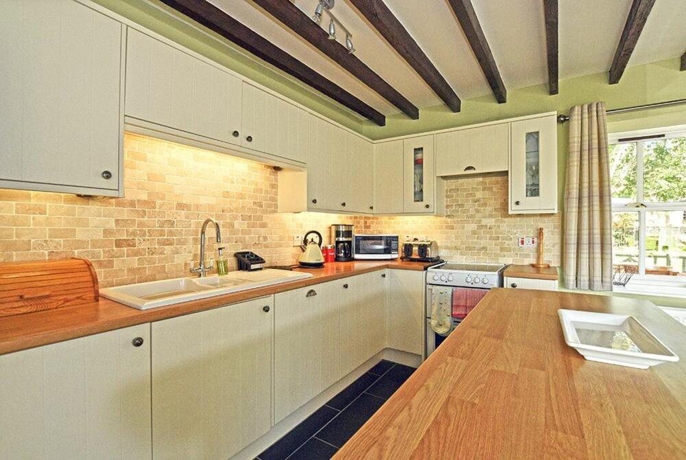 Goldfinch Villa Lucker ภายนอก รูปภาพ
