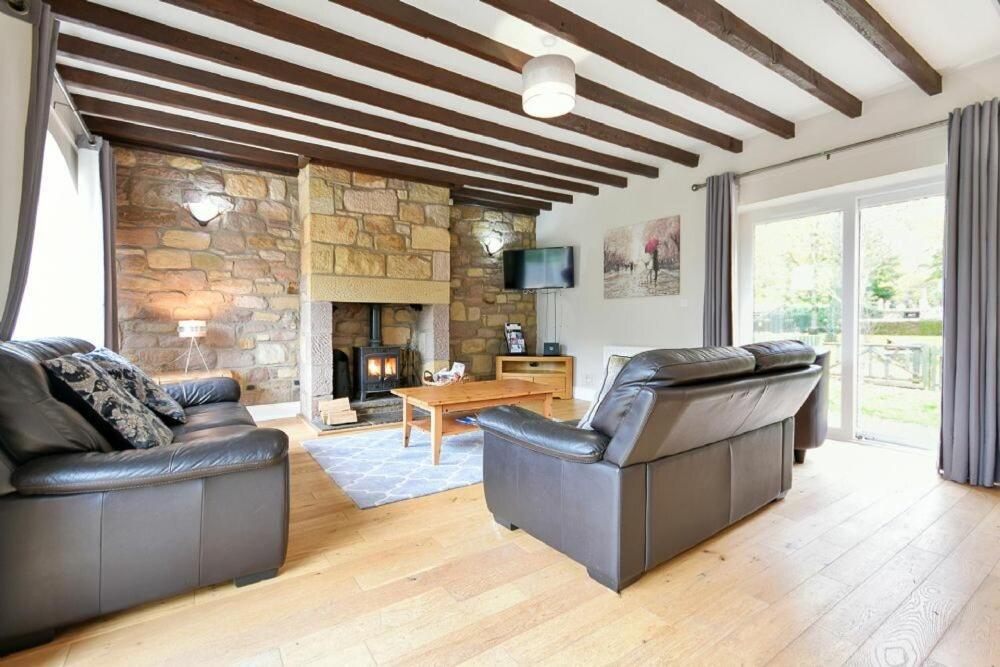 Goldfinch Villa Lucker ภายนอก รูปภาพ