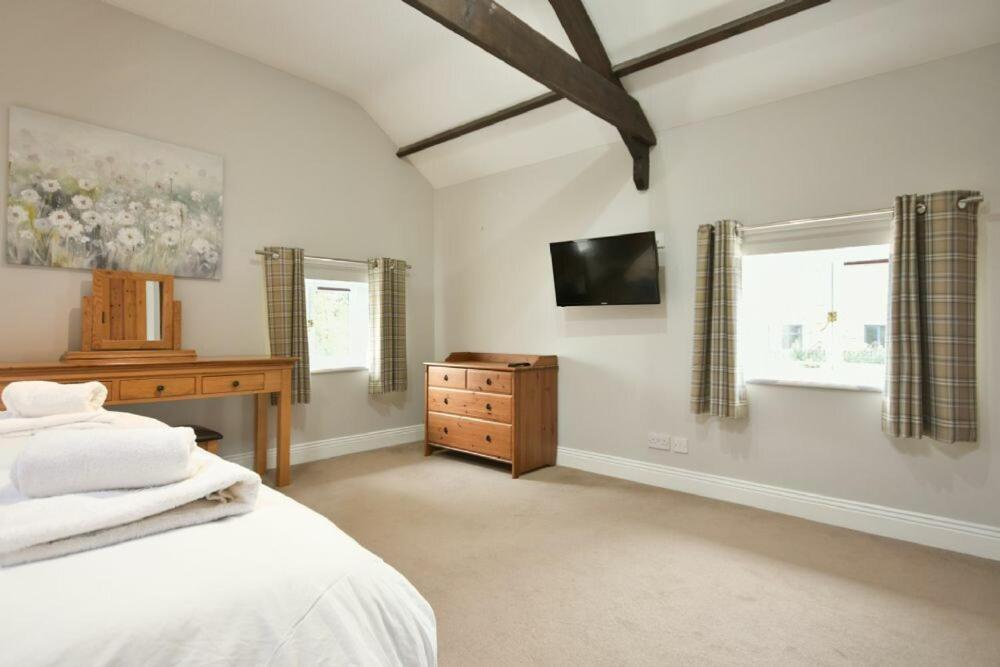 Goldfinch Villa Lucker ภายนอก รูปภาพ